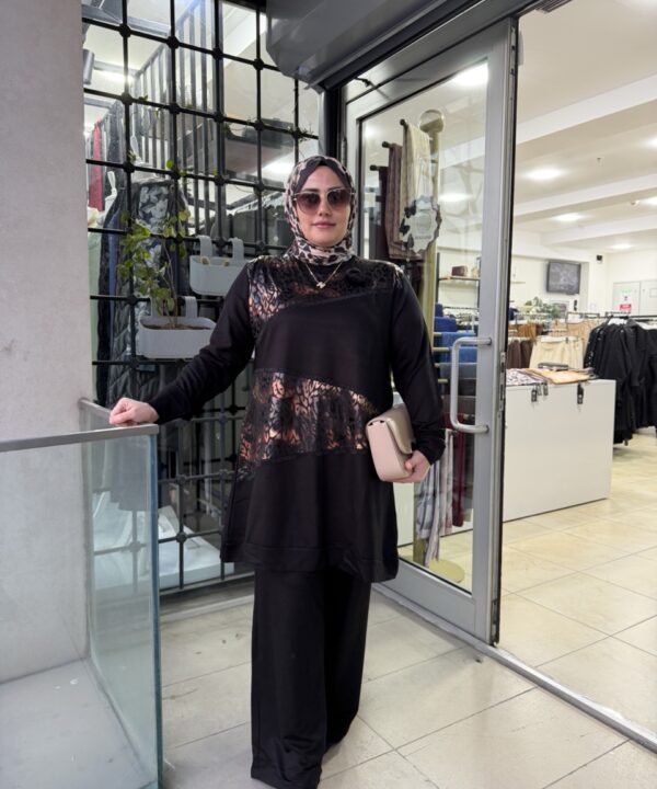 TAŞ DETAYLI LEOPAR GEÇİŞLİ İNCE MODAL TAKIM